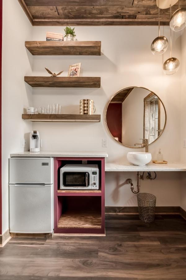 The Port Of Prescott Boutique Hotel Extérieur photo